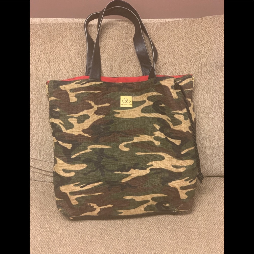 Shoe tote bag by Shoelugg